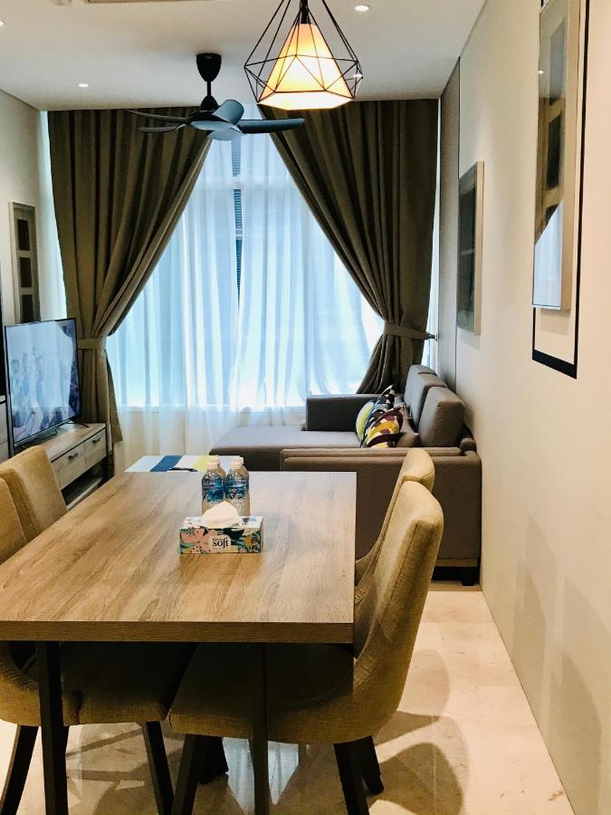 Sky Suites Klcc By Luna Kuala Lumpur Exteriör bild