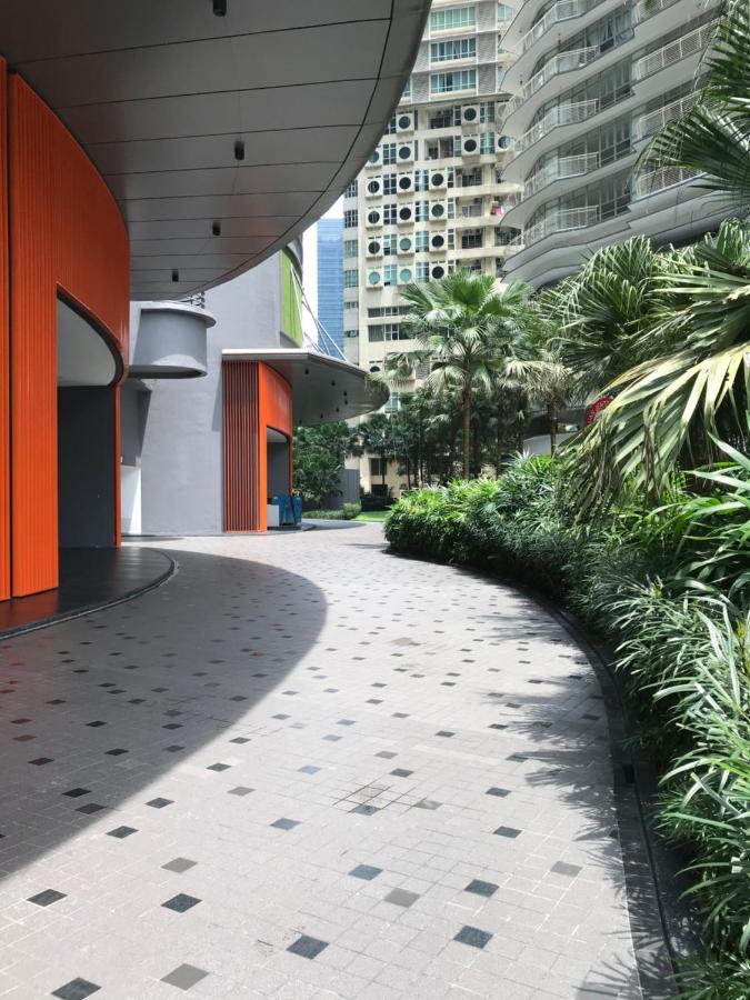 Sky Suites Klcc By Luna Kuala Lumpur Exteriör bild
