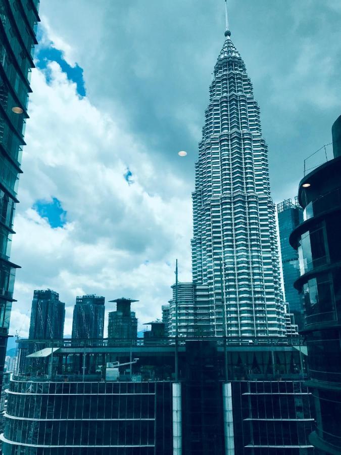 Sky Suites Klcc By Luna Kuala Lumpur Exteriör bild
