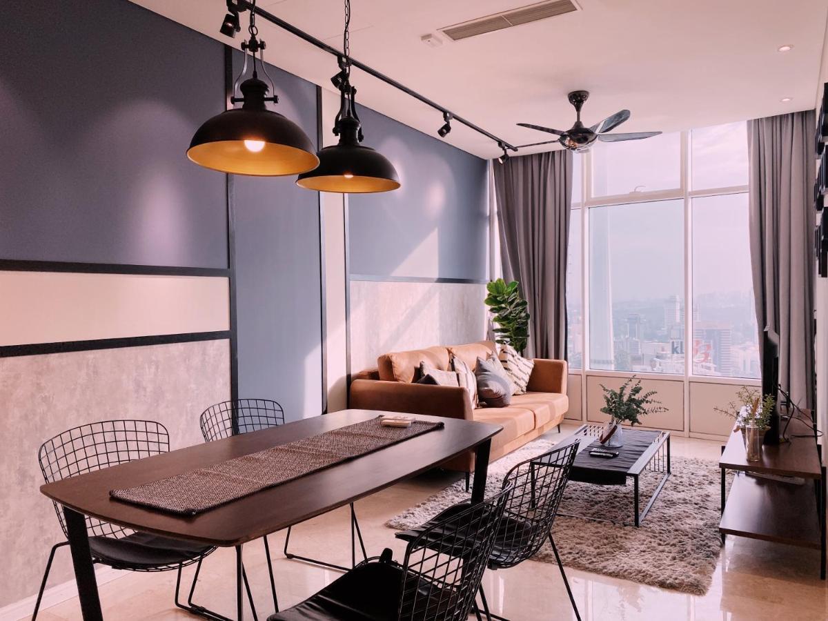 Sky Suites Klcc By Luna Kuala Lumpur Exteriör bild