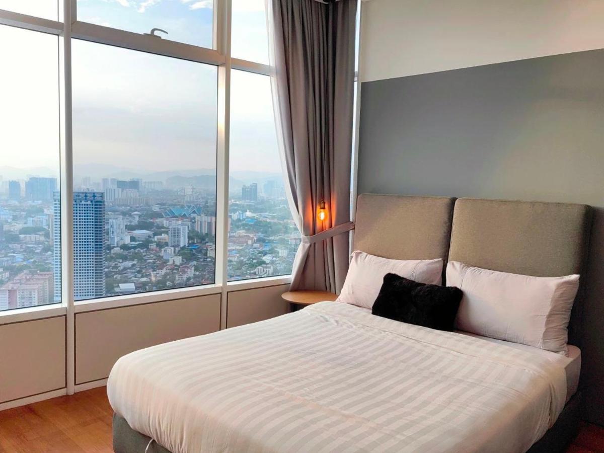 Sky Suites Klcc By Luna Kuala Lumpur Exteriör bild