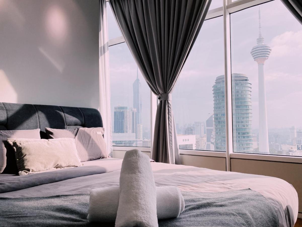 Sky Suites Klcc By Luna Kuala Lumpur Exteriör bild