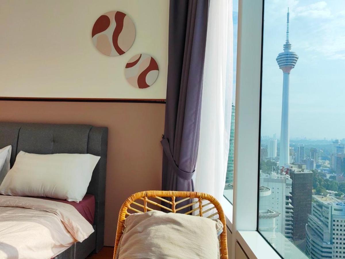 Sky Suites Klcc By Luna Kuala Lumpur Exteriör bild