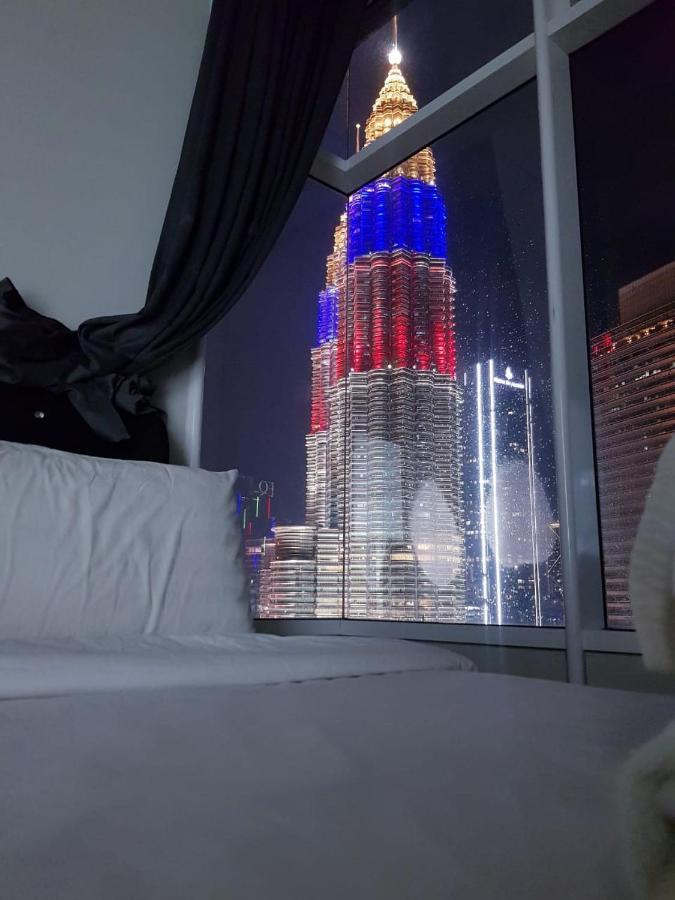 Sky Suites Klcc By Luna Kuala Lumpur Exteriör bild